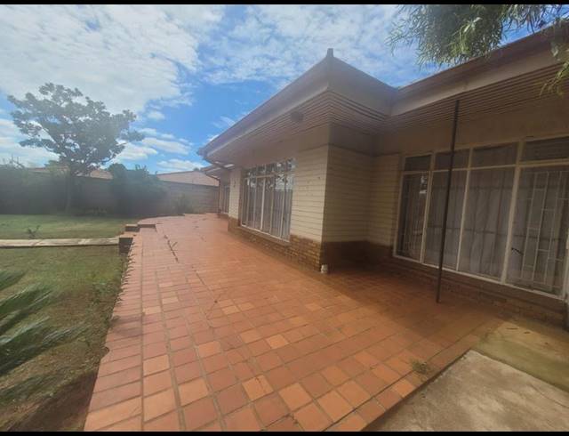 4 BEDROOM PROPERTY TO RENT IN CASSELDALE